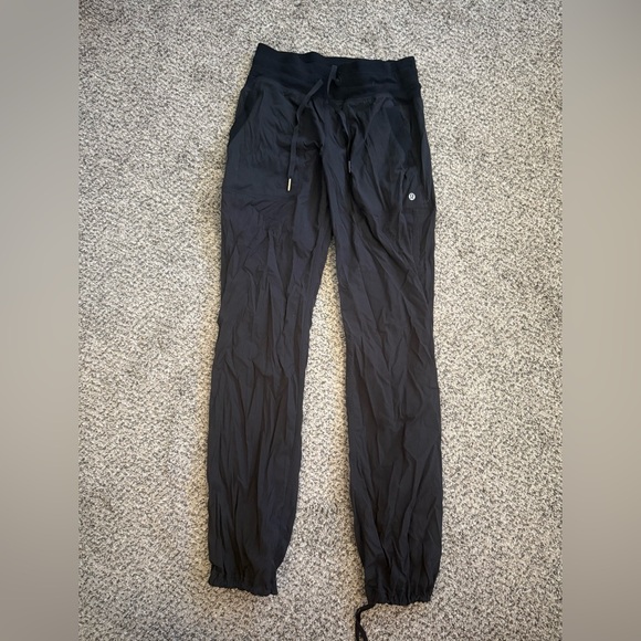 Black lululemon dance studio pants, brand new barely worn - Picture 1 of 2